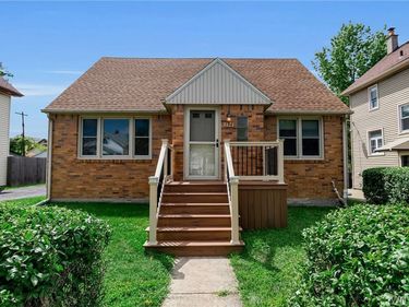 194 Tremaine Avenue , Buffalo, NY 14217