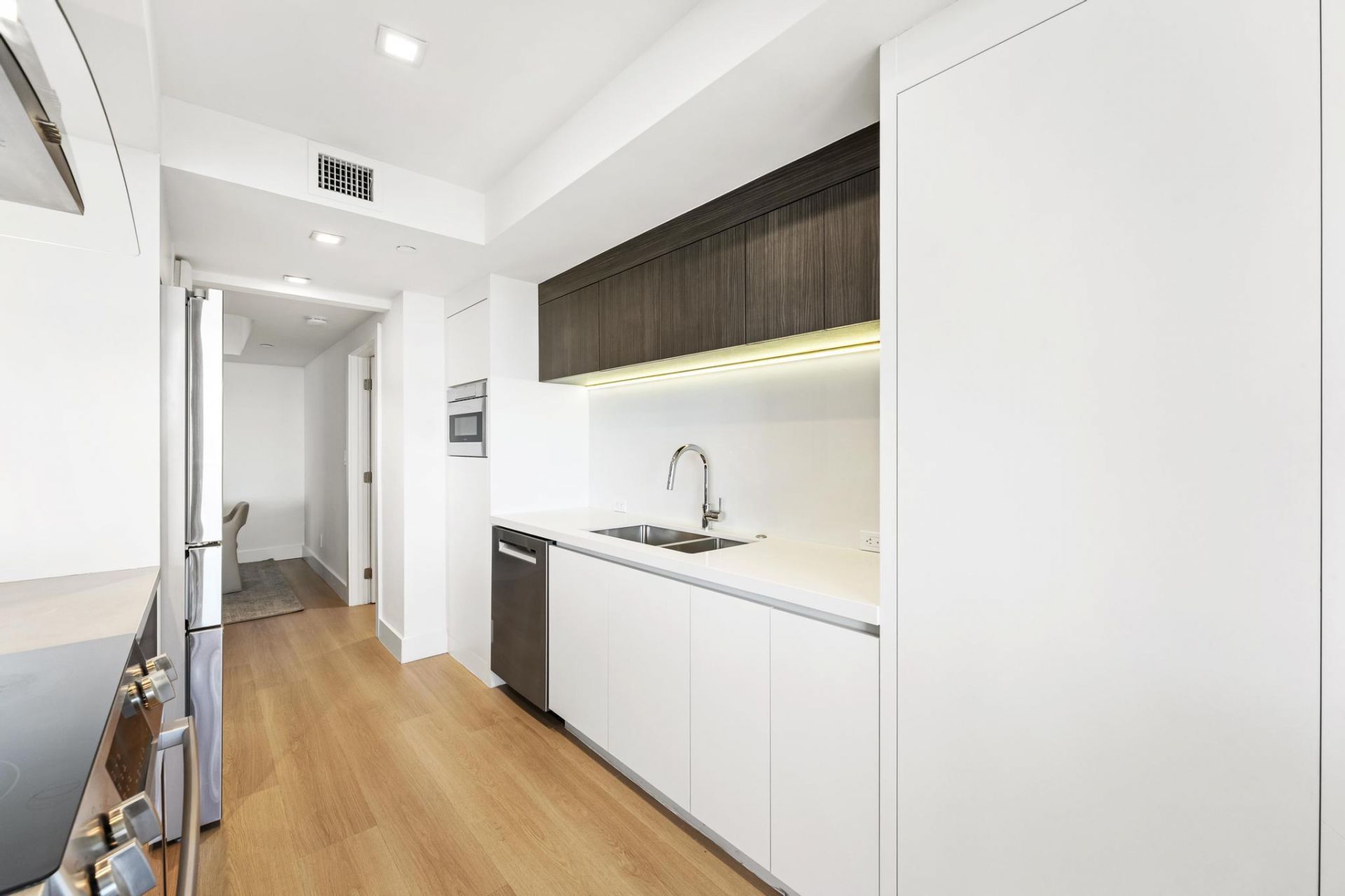 2000 Island Boulevard, Unit 903, Aventura, FL 33160 Photo