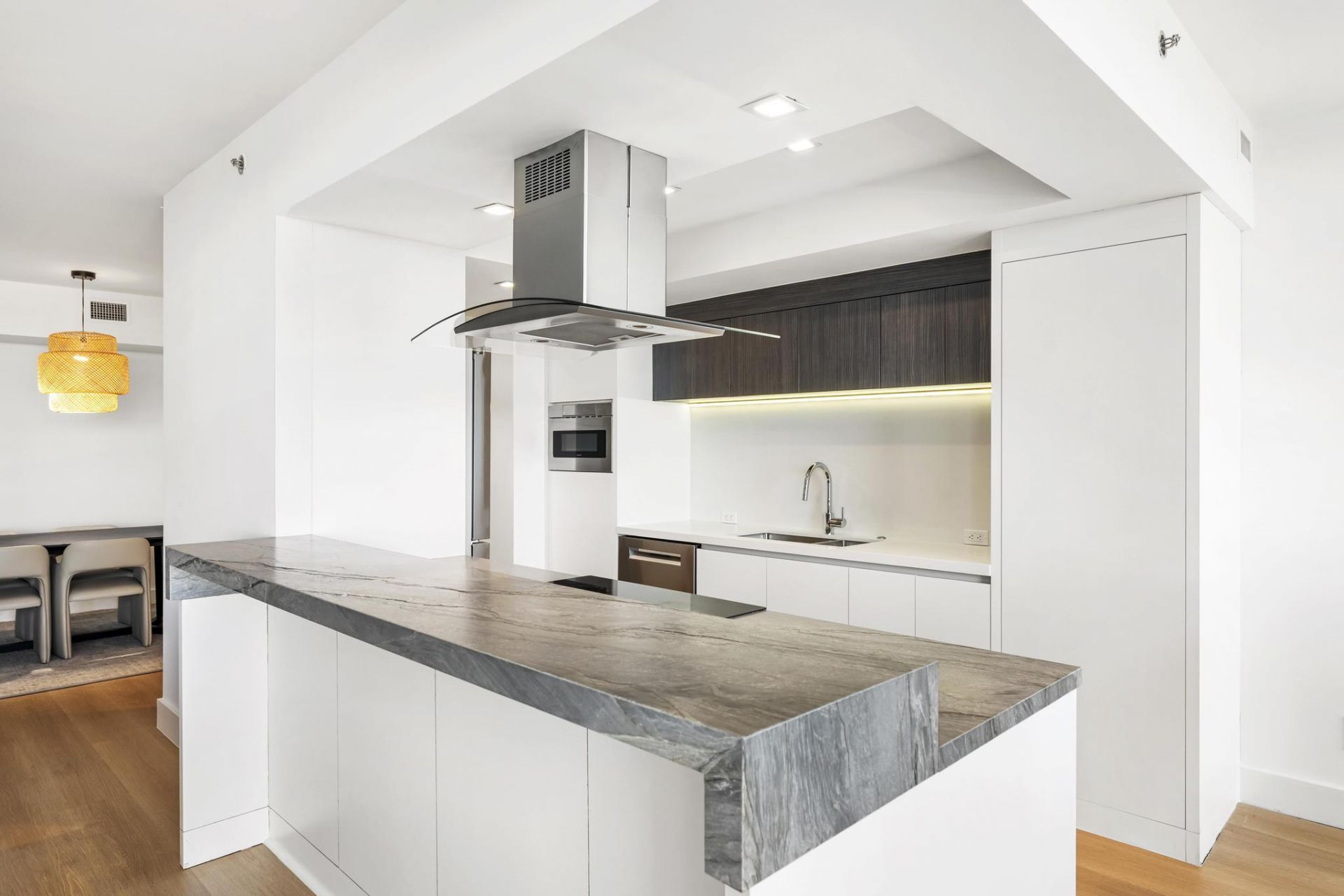 2000 Island Boulevard, Unit 903, Aventura, FL 33160 Photo