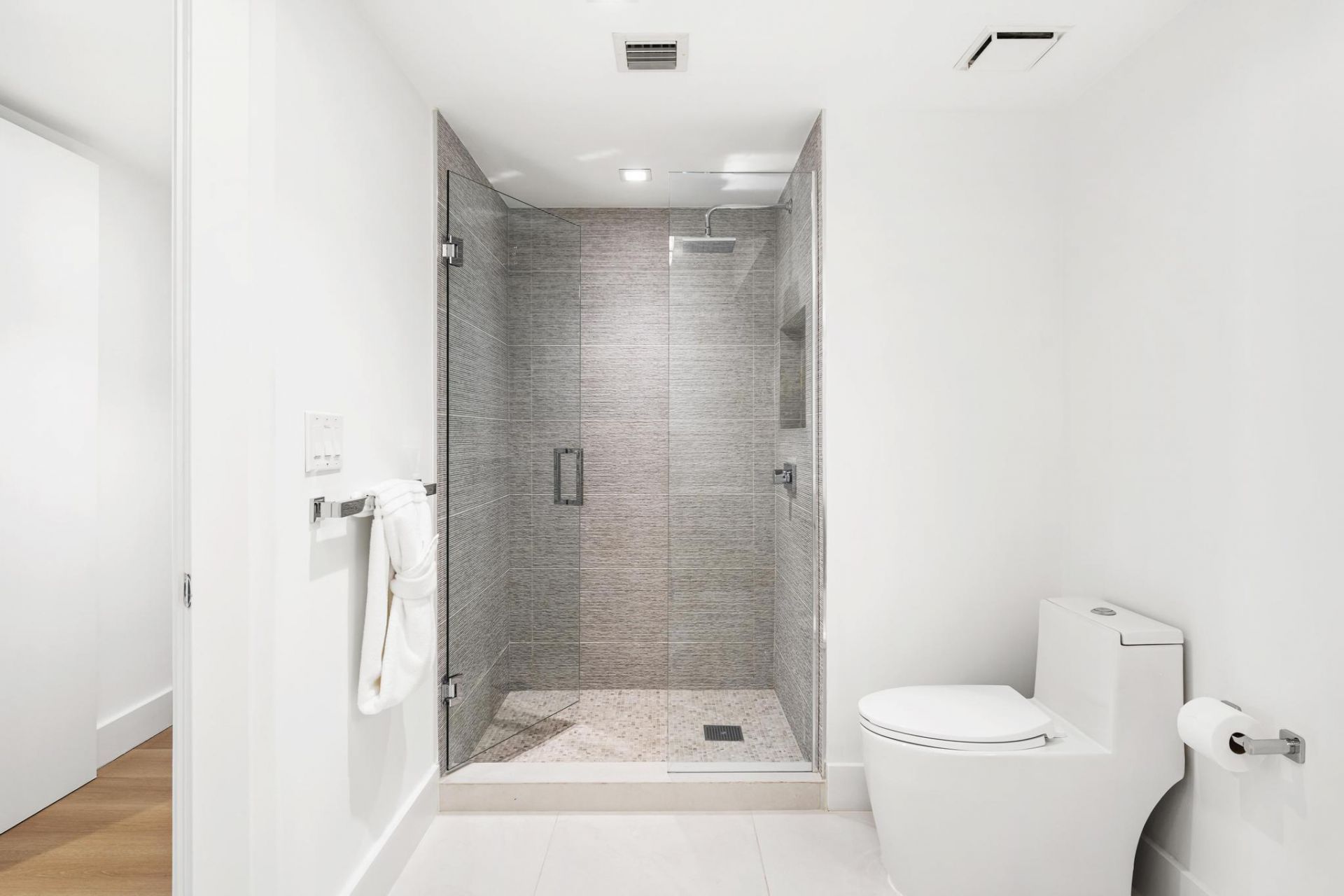 2000 Island Boulevard, Unit 903, Aventura, FL 33160 Photo
