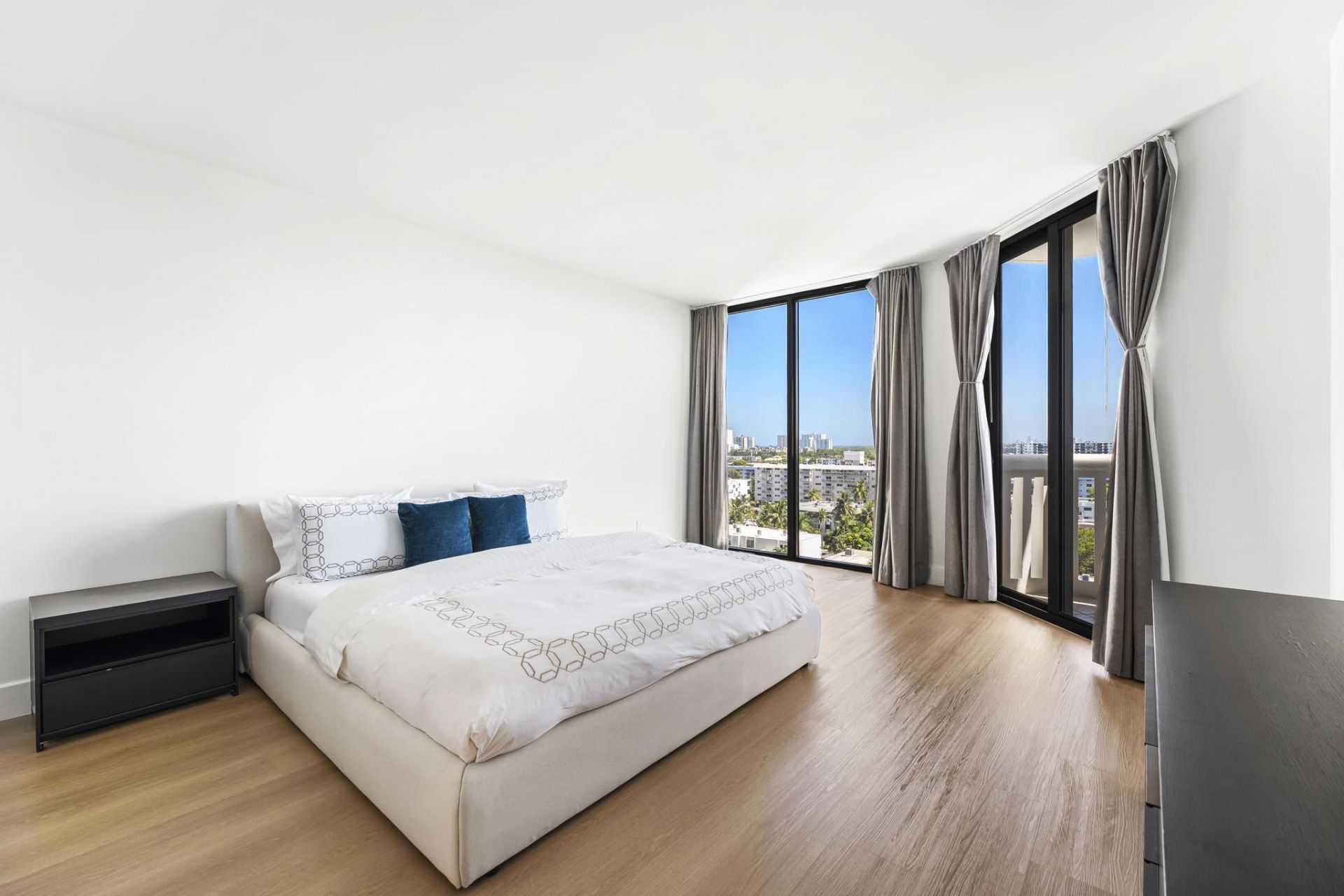 2000 Island Boulevard, Unit 903, Aventura, FL 33160 Photo