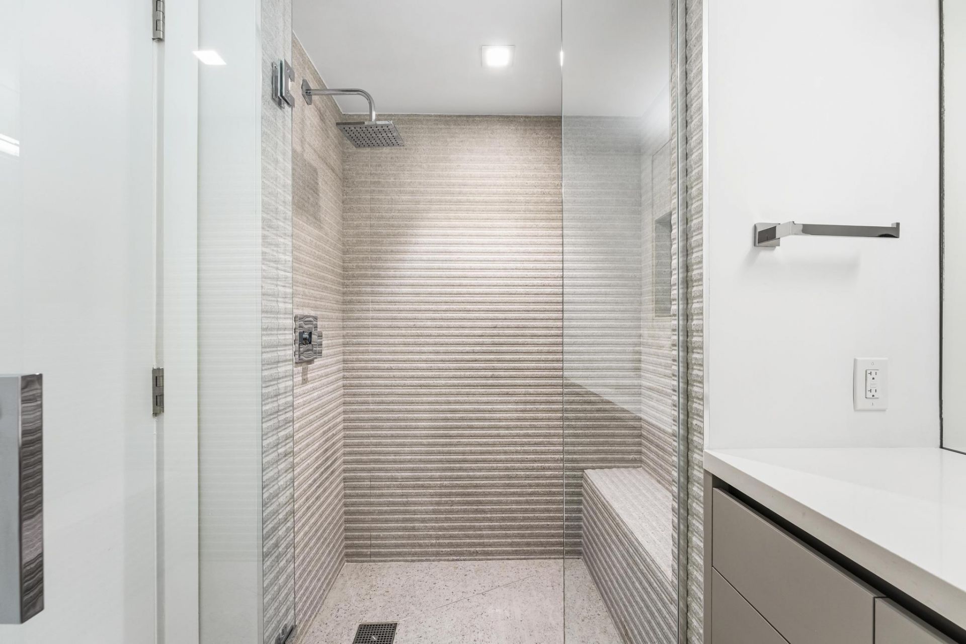 2000 Island Boulevard, Unit 903, Aventura, FL 33160 Photo