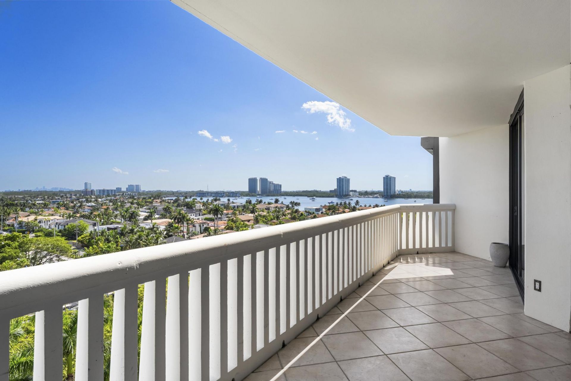 2000 Island Boulevard, Unit 903, Aventura, FL 33160 Photo
