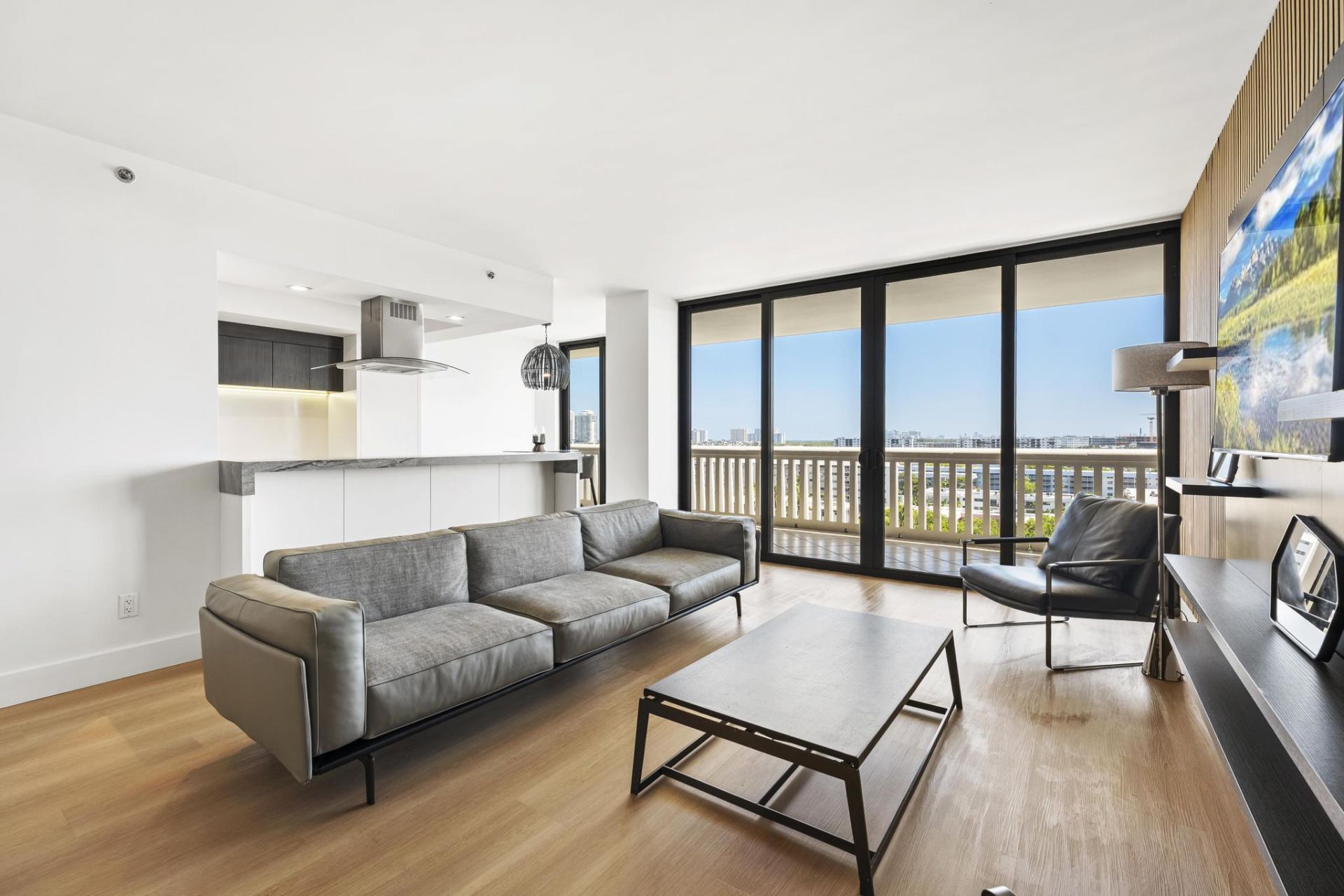 2000 Island Boulevard, Unit 903, Aventura, FL 33160 Photo