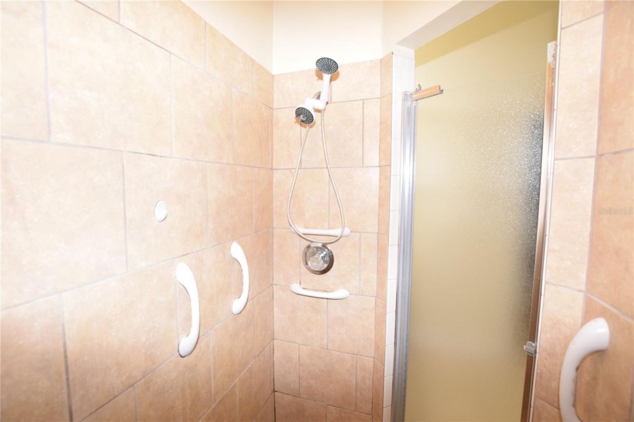 5137 Desoto Way, Leesburg, FL 34748 Photo