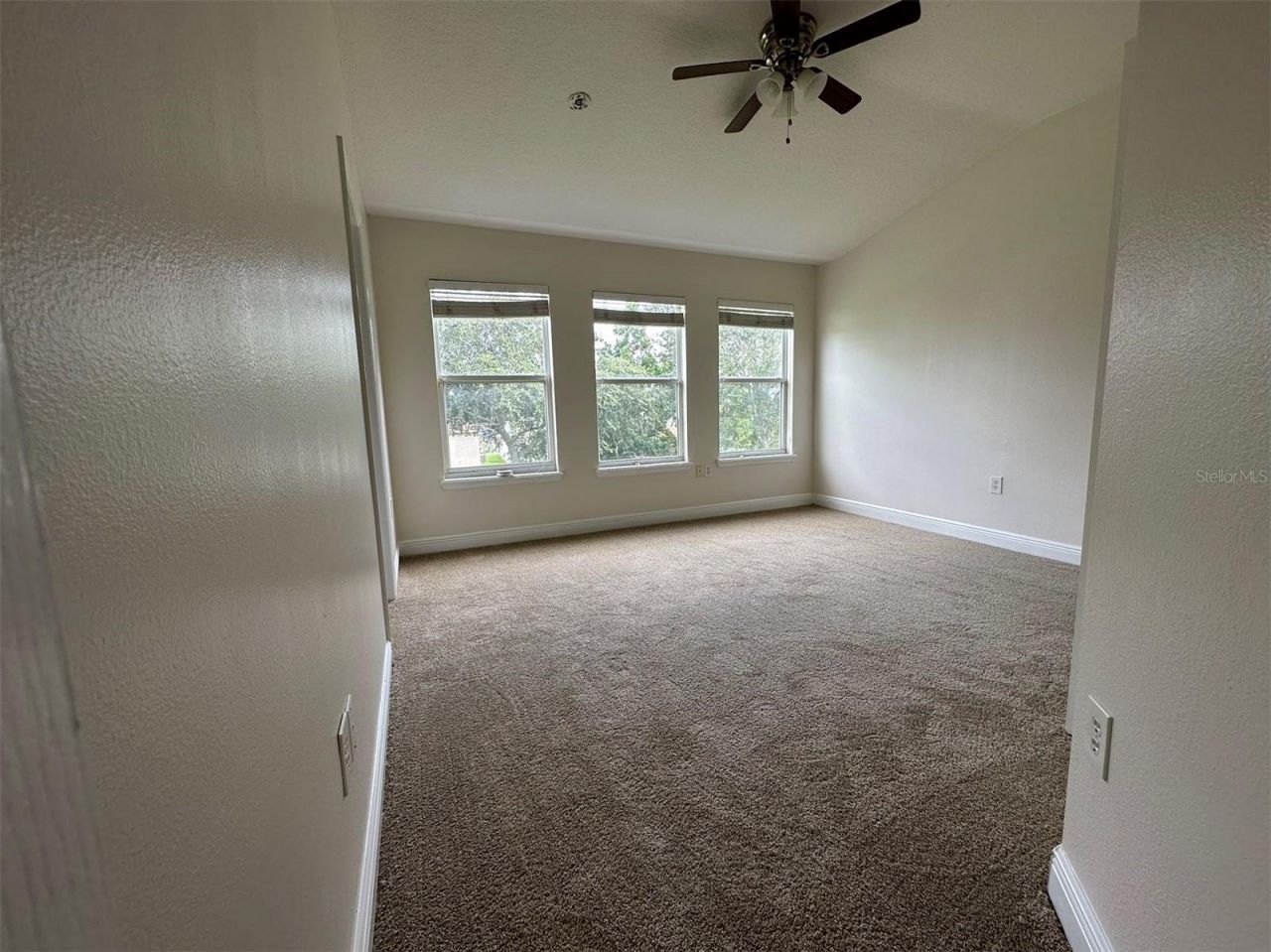 1903 Estancia Circle , Unit 1903, Kissimmee, FL 34741 Photo