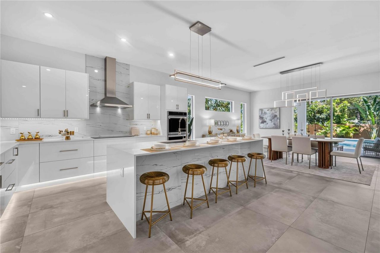 2419 Hillview Street Street, Sarasota, FL 34239 Photo