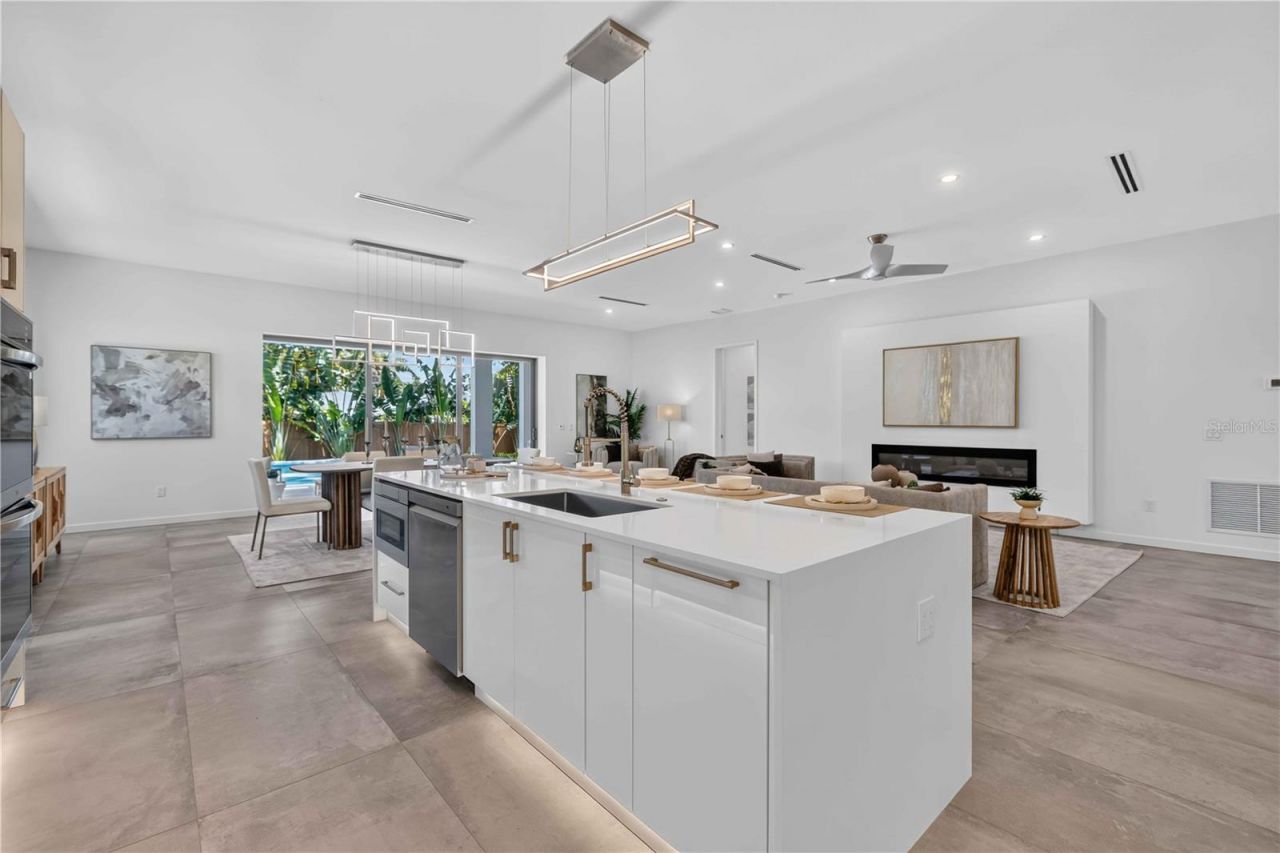 2419 Hillview Street Street, Sarasota, FL 34239 Photo