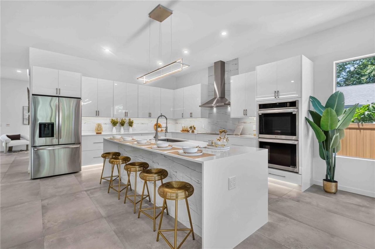 2419 Hillview Street Street, Sarasota, FL 34239 Photo