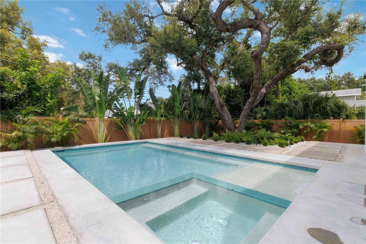 2419 Hillview Street Street, Sarasota, FL 34239 Photo