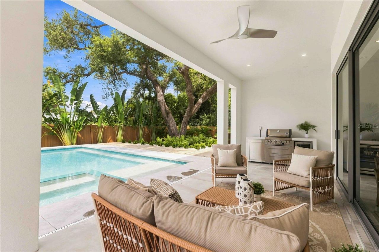 2419 Hillview Street Street, Sarasota, FL 34239 Photo