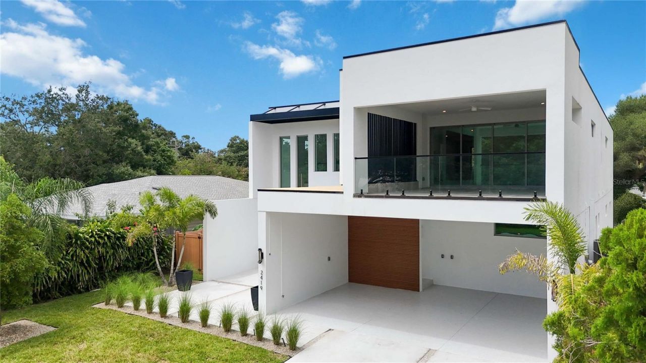 2419 Hillview Street Street, Sarasota, FL 34239 Photo