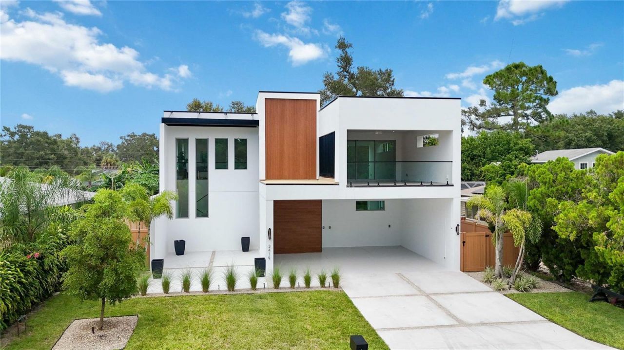 2419 Hillview Street Street, Sarasota, FL 34239 Photo