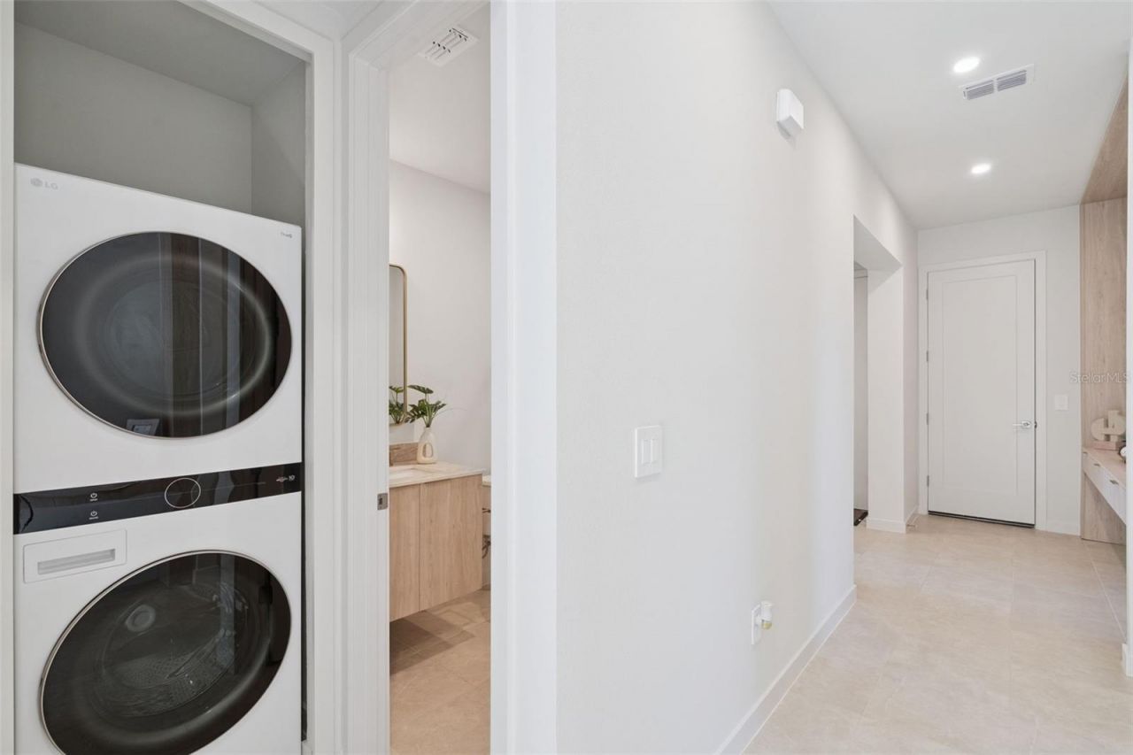 419 Skyfield Court , Lady Lake, FL 32159 Photo