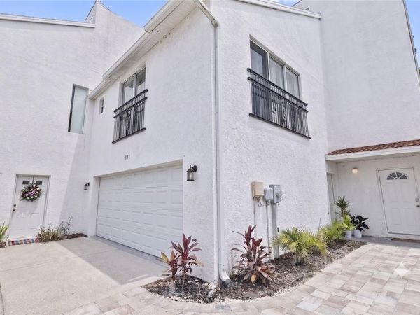 9415 CITRUS GLEN PLACE , TAMPA, FL 33618