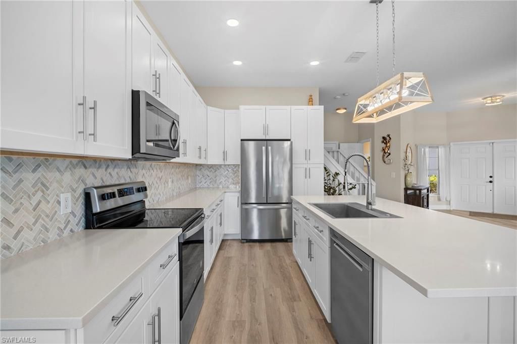 9049 Spring Mountain Way , Fort Myers, FL 33908 Photo