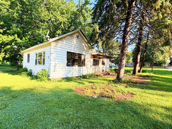 1402 N Sterling Street , Streator, IL 61364