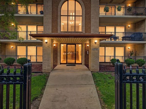 6255 W 63rd Street , Unit 1B, Chicago, IL 60638
