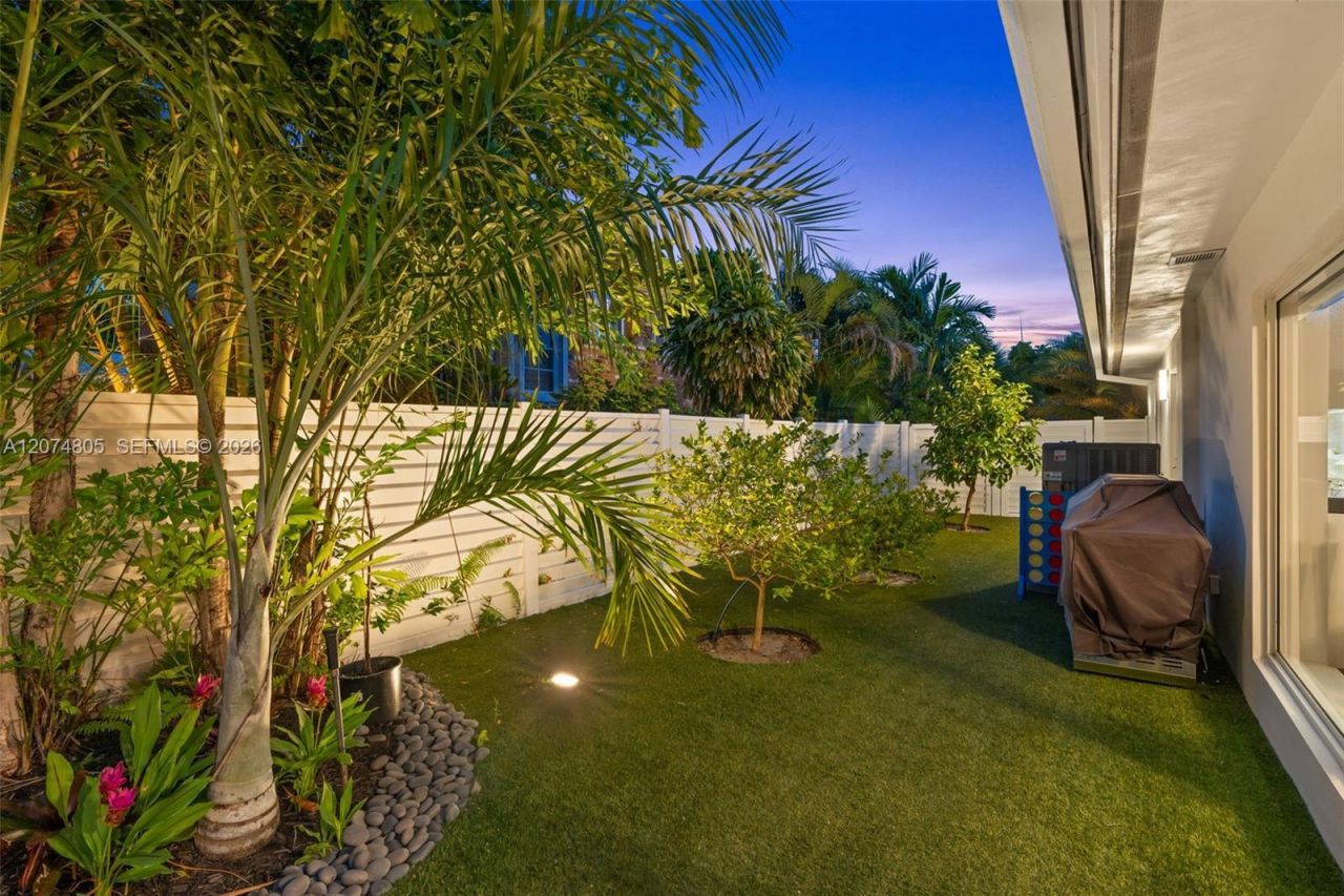 2812 NE 28th St , Fort Lauderdale, FL 33306 Photo