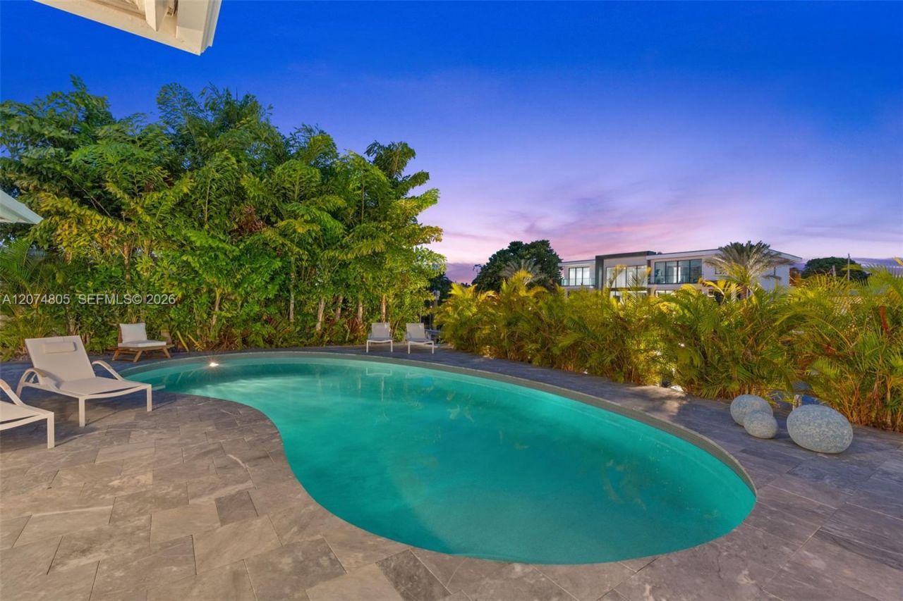 2812 NE 28th St , Fort Lauderdale, FL 33306 Photo