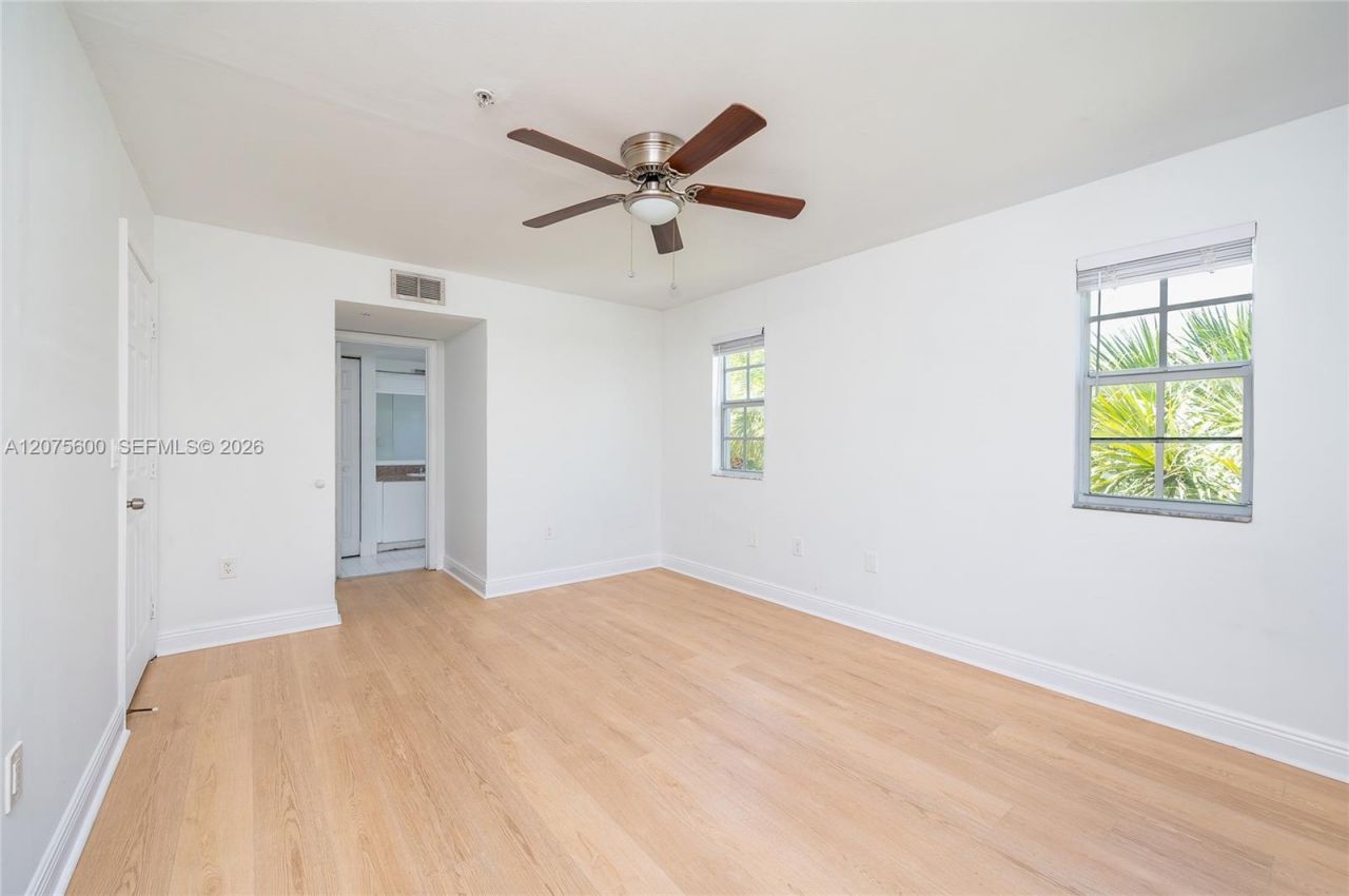 11145 SW 6th St, Unit 302, Pembroke Pines, FL 33025 Photo
