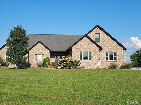 4553 Lauren Drive , Pocahontas, IL 62275