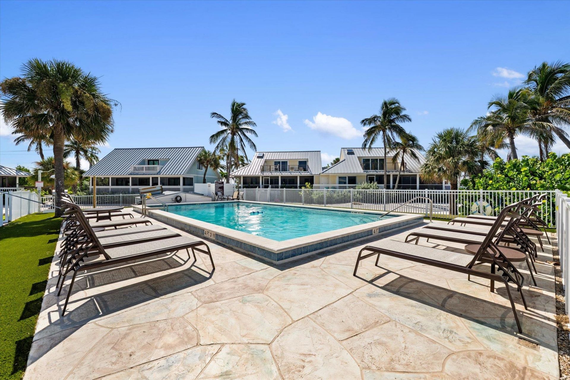3 Beach Homes, Unit 3, Captiva, FL 33924 Photo