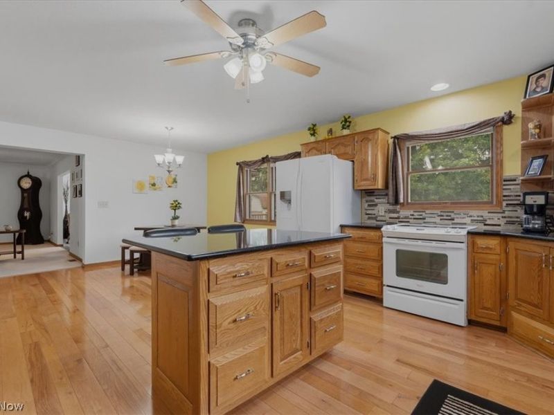 1107 Mill Branch Road, Belpre, OH 45714 Photo 9