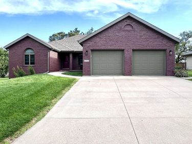 2257 Westwood Drive, Crete, NE 68333