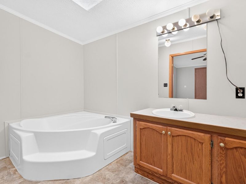 1198 Apple Blossom Lane, Sidney, OH 45365 Photo 25