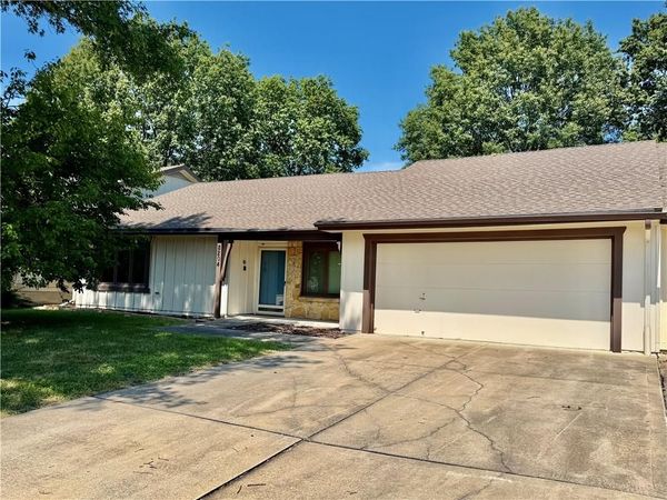 8204 E 189th Street, Belton, MO 64012