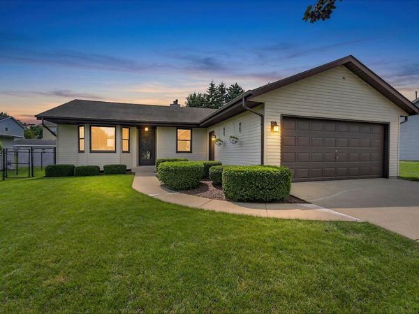 3415 124 STREET, Pleasant Prairie, WI 53158
