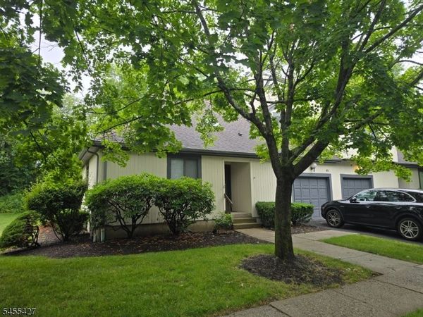 41 Arbor Cir, Bernards, NJ 07920