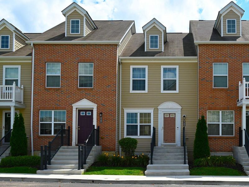 8289 Bruntsfield Road , Columbus, OH 43235 Photo 3