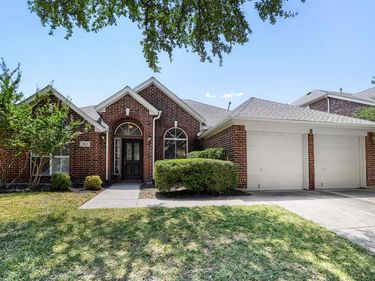 3632 Stone Creek Lane S, Fort Worth, TX 76137