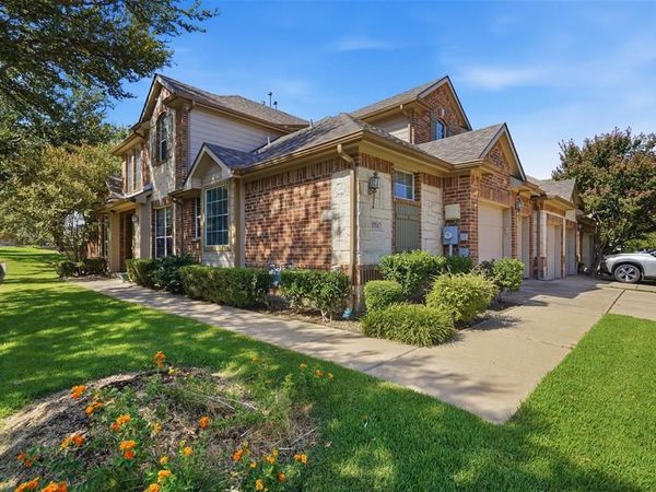 1724 Brookview Drive, Carrollton, TX 75007