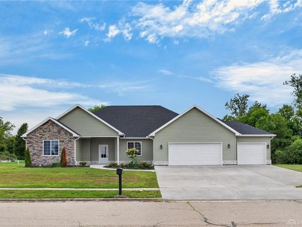 9907 Barnum Road, Piqua, OH 45356