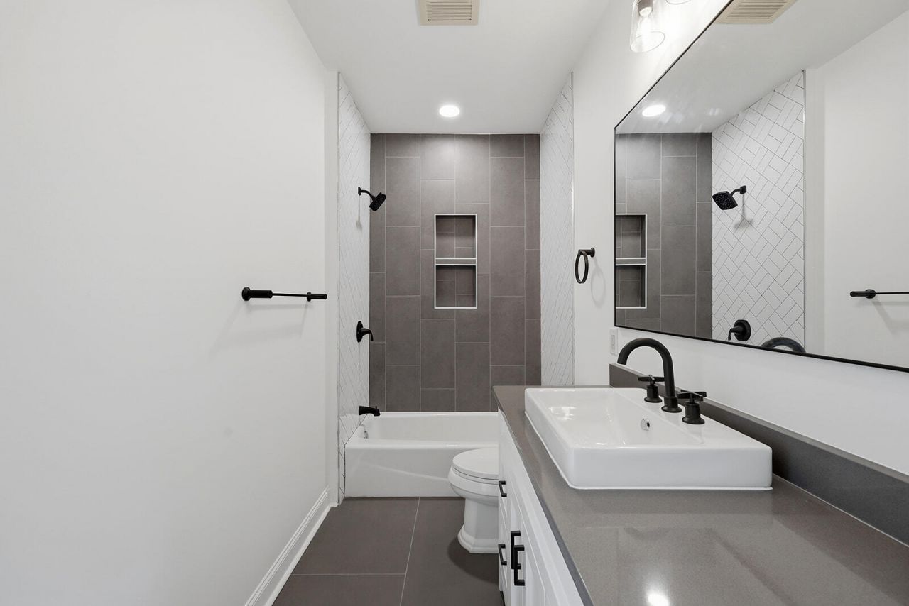 110 Great Heron Way Photo 27