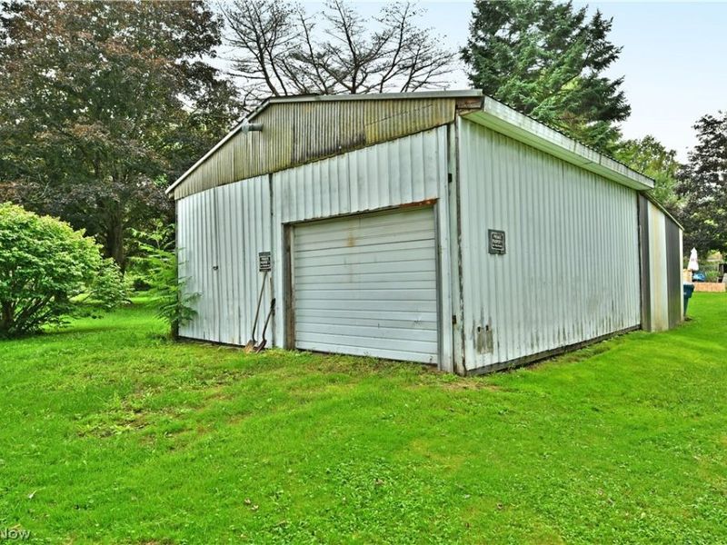 919 Owsley Street, Masury, OH 44438 Photo 10