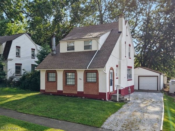 1899 Hillside Terrace , Akron, OH 44305