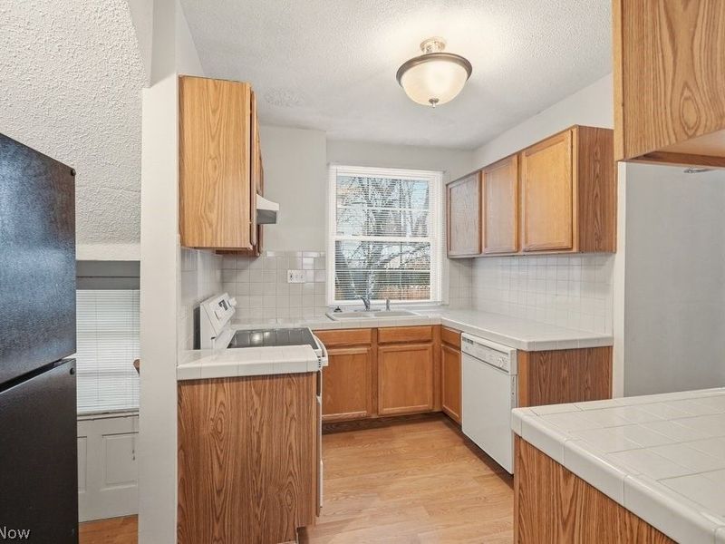 1899 Hillside Terrace , Akron, OH 44305 Photo 21