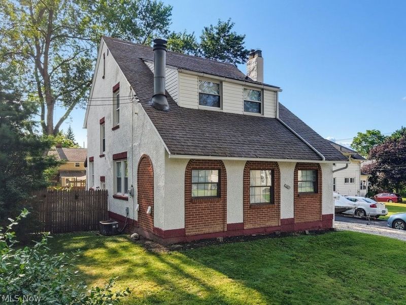 1899 Hillside Terrace , Akron, OH 44305 Photo 3