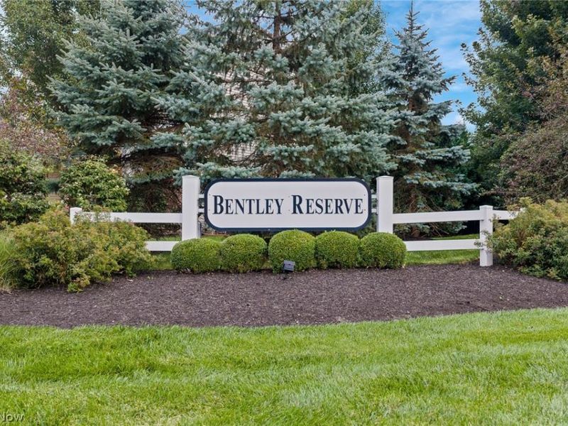 4435 Bentley Drive, Copley, OH 44321 Photo 2