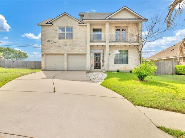 1402 Grafton LN, Pflugerville, TX 78660
