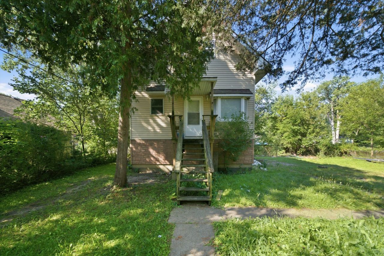 42396 N Willow Street, Antioch, IL 60002 Main Photo