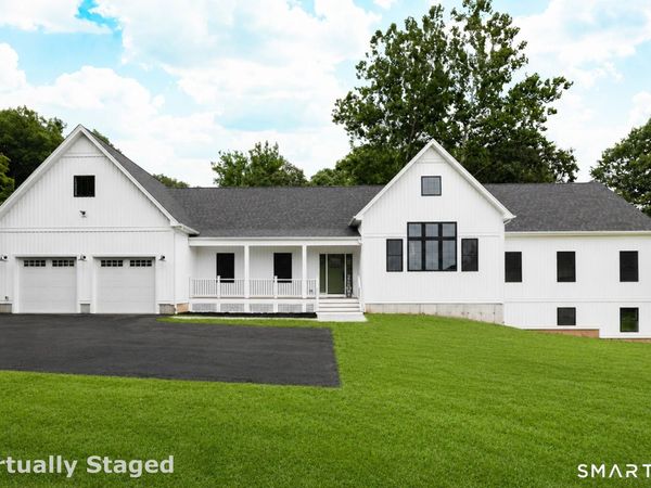124 Nooks Hill, Cromwell, CT 06416
