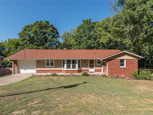 17 Marazion, Bella Vista, AR 72714