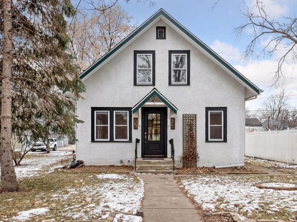 238 8th Avenue N, Hopkins, MN 55343