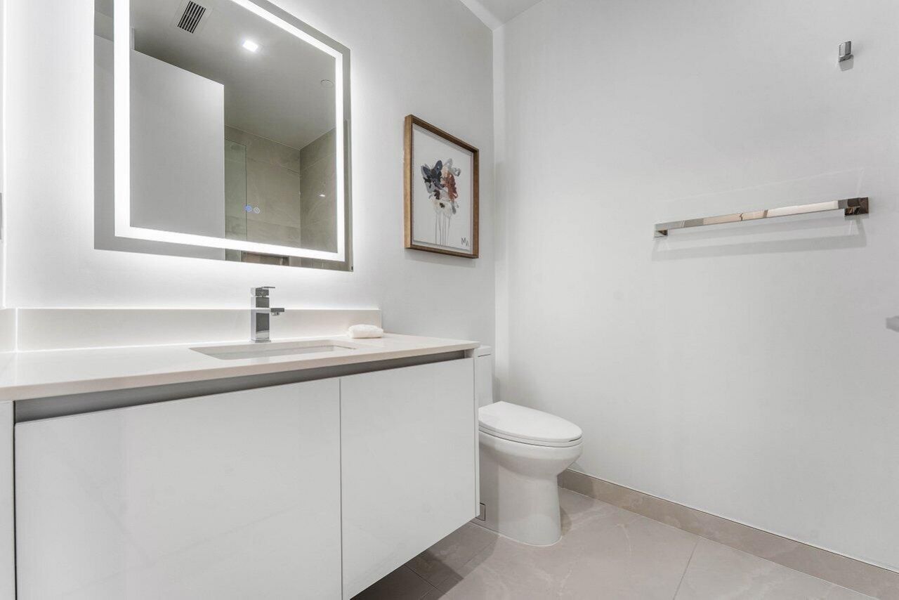 220 Lake Shore Drive, Unit 702, Lake Park, FL 33403 Photo