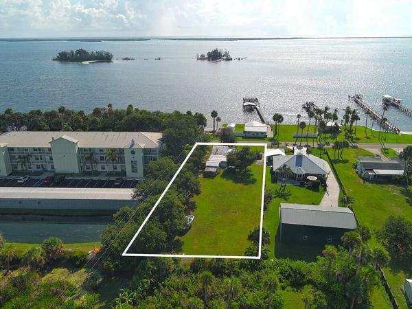 13485 N INDIAN RIVER Drive, Sebastian, FL 32958